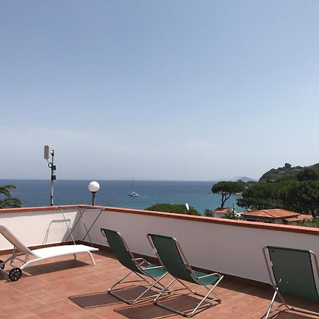 B&B Hotel Il Veliero - La Vela Del Veliero Sant'Andrea  Bagian luar foto
