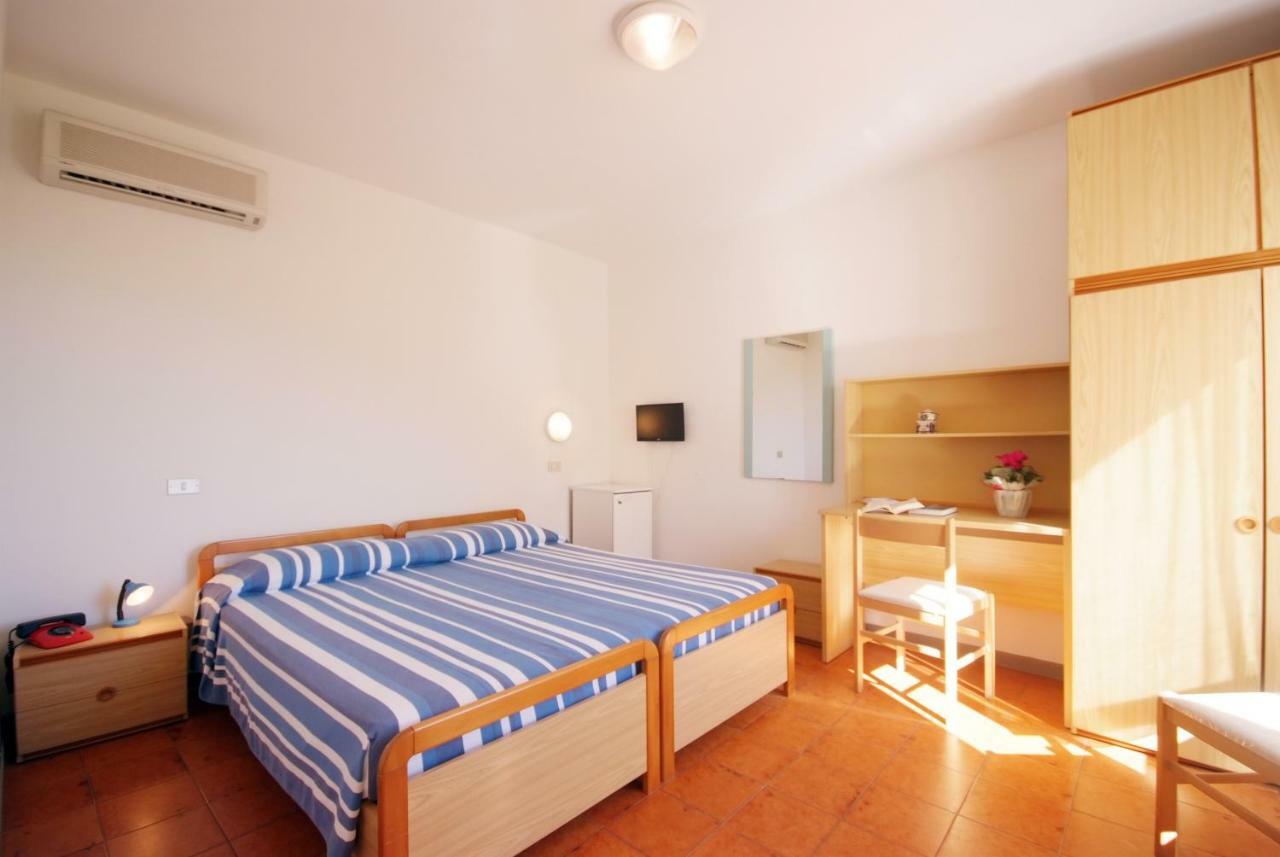 B&B Hotel Il Veliero - La Vela Del Veliero Sant'Andrea  Bagian luar foto