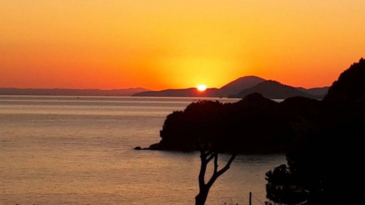 B&B Hotel Il Veliero - La Vela Del Veliero Sant'Andrea  Bagian luar foto