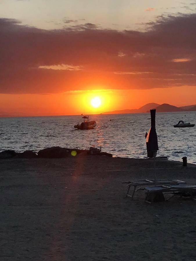 B&B Hotel Il Veliero - La Vela Del Veliero Sant'Andrea  Bagian luar foto